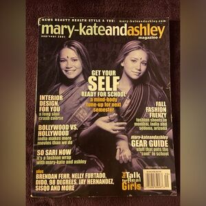 Mary Kate & Ashley Magazine August/September 2001